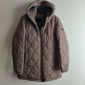 Lucky Brand Puffer Coat Women's Size M Hooded Sherpa Lined Jacket Tan / Beige